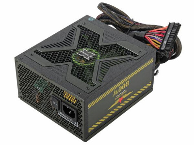   AeroCool Strike-X 800W Army Edition