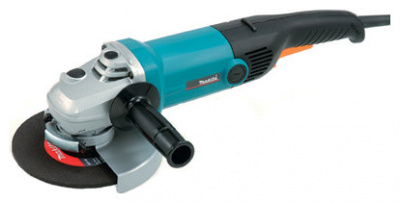   Makita GA7010C