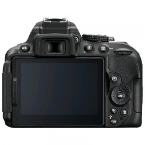     Nikon D5300 Kit AF-S DX 18-105mm VR  - 