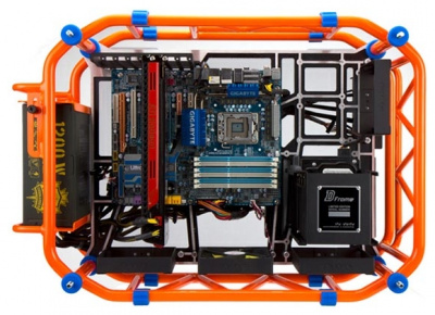    IN WIN D-Frame w/o PSU, Orange