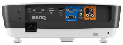    BenQ MU686 - 