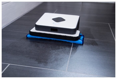   - iRobot Braava 390T - 