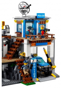    LEGO CITY 60174     - 