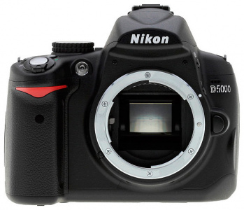     Nikon D5000 Body - 