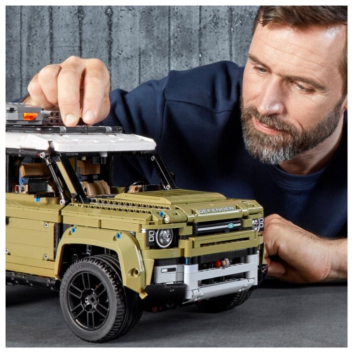 Lego Technic 42110 Land Rover Defender 11 2573